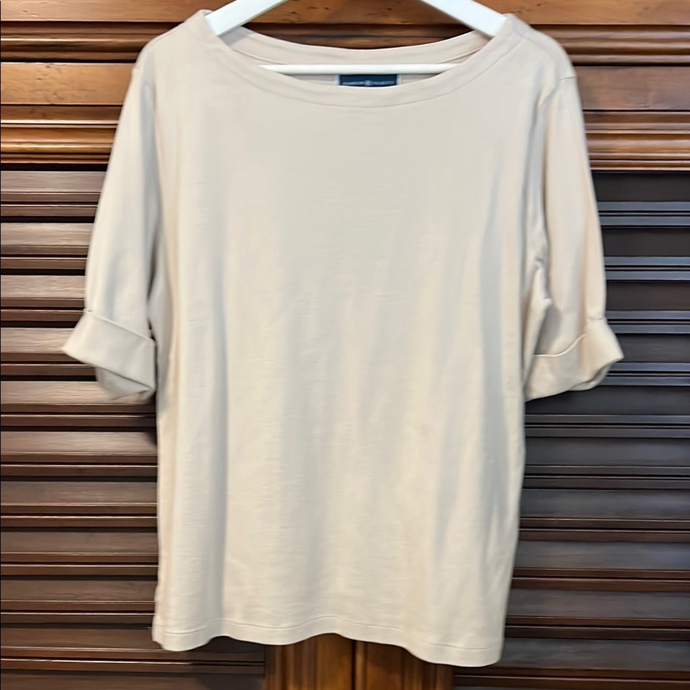 Karen Scott Light Tan/ Cream Women's Top. 3/4 sleeve. Boatneck.
